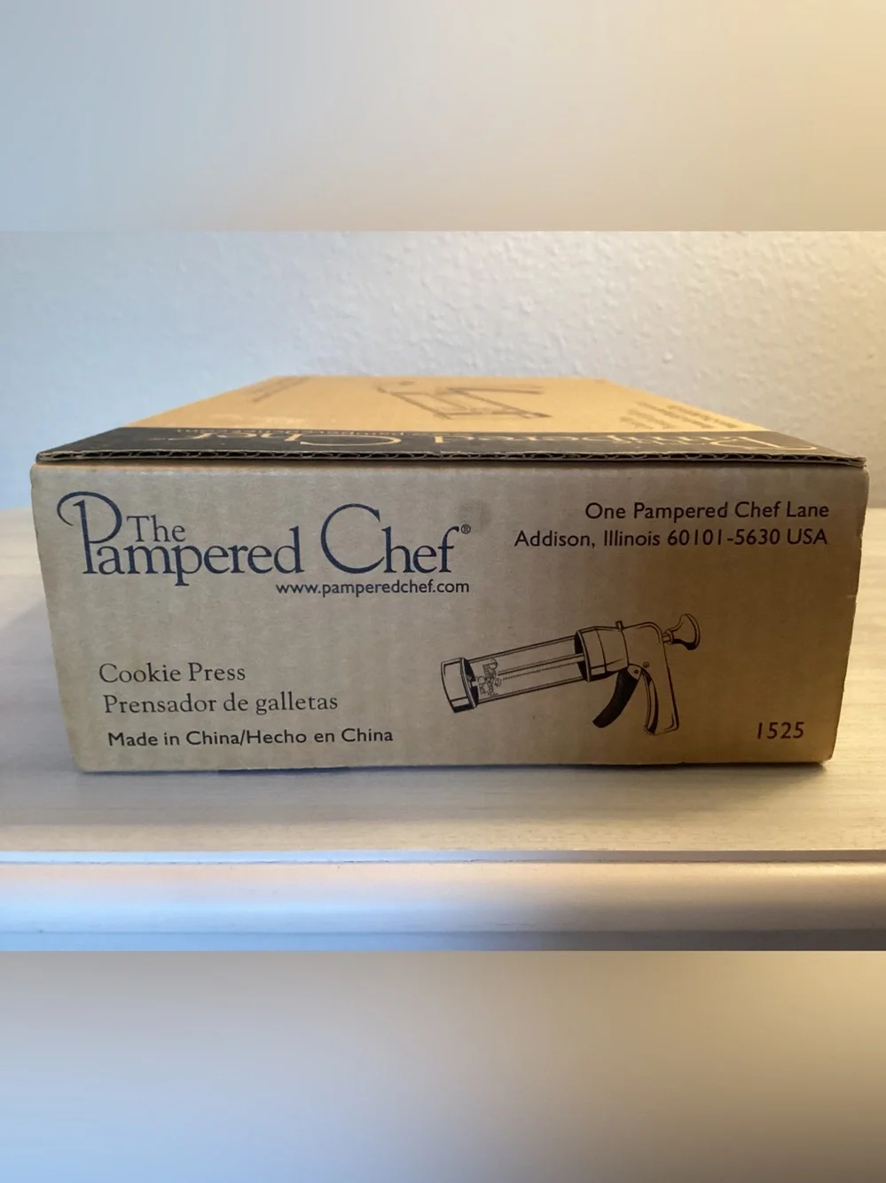 The Pampered Chef Tan Cookie Press - Reliable Cookie Press